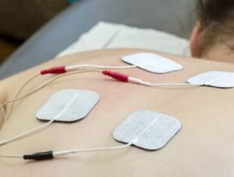 Электрофорез - метод лечения, основанный на введении лекарств через кожу и слизистые оболочки с помощью постоянного электрического тока Электрофорез - метод лечения, основанный на введении лекарств через кожу и слизистые оболочки с помощью постоянного электрического тока