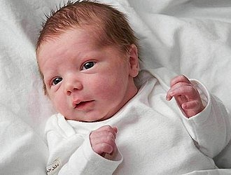 Наибольшее число носителей регистрируются среди новорожденных Наибольшее число носителей регистрируются среди новорожденных