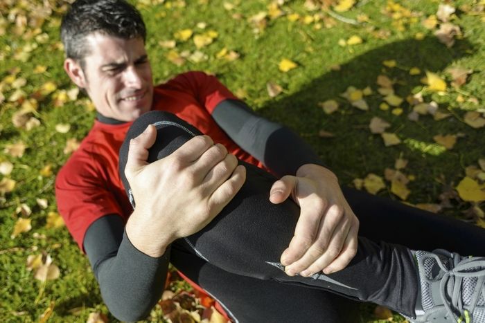 60% травм meniscus– спортивные, а средний возраст больных – 27 лет (75% мужчины) 60% травм meniscus– спортивные, а средний возраст больных – 27 лет (75% мужчины)