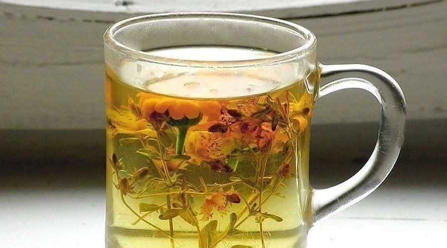 Для приготовления растительного настоя, травяную смесь заливают кипящей водой. Для приготовления растительного настоя, травяную смесь заливают кипящей водой.