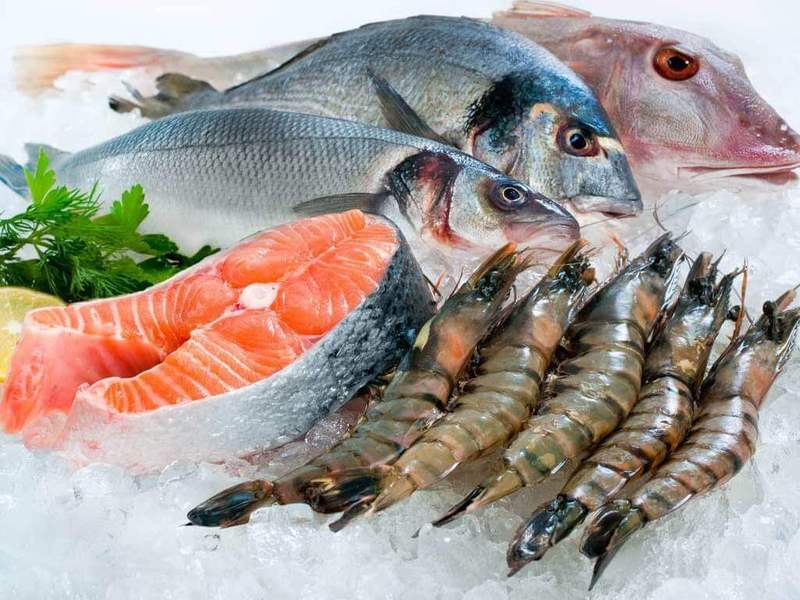 При заболевании суставов хорошо включать в свой рацион рыбу и морепродукты. При заболевании суставов хорошо включать в свой рацион рыбу и морепродукты.
