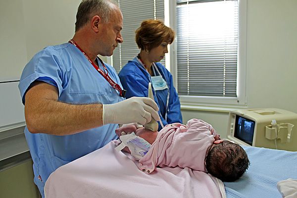 Ультразвуковое исследование врождённой дисплазии тазобедренных суставов у малышей Ультразвуковое исследование врождённой дисплазии тазобедренных суставов у малышей
